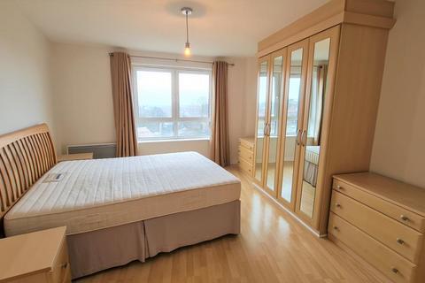 2 bedroom apartment to rent, Centrium, Woking GU22