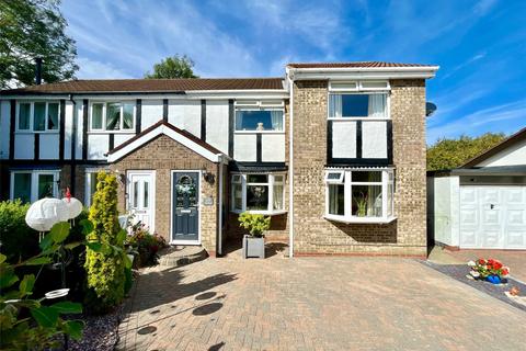 3 bedroom semi-detached house for sale, Celandine Way, Windy Nook, Gateshead, NE10