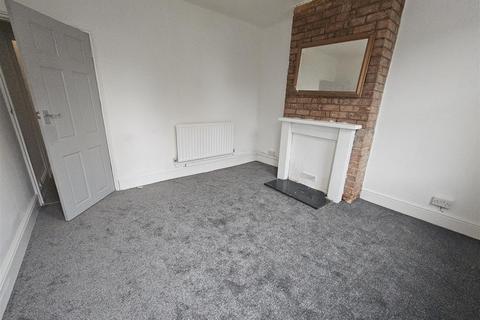 2 bedroom terraced house for sale, Strawberry Road, Retford DN22