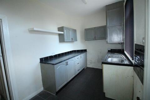 2 bedroom terraced house for sale, Carr House Gate, Wyke, Bradford