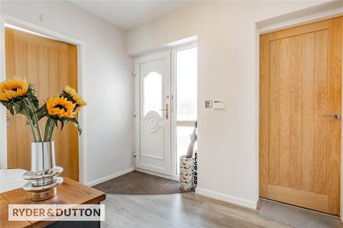 10 Cathedral Road, Chadderton, Oldham, OL9 0AT