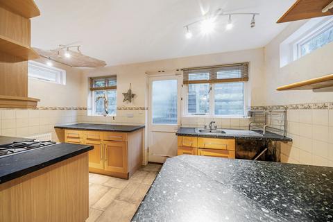 273 Stafford Road, Caterham, CR3 6NL