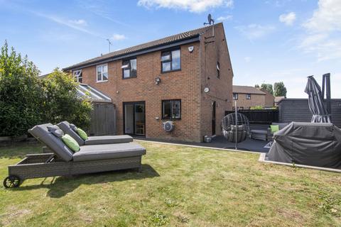 10 Fir Trees, Abridge, Romford, RM4 1DG