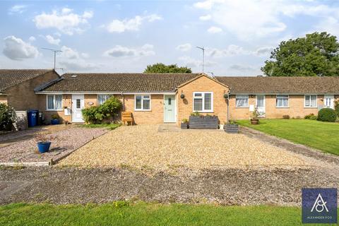 2 bedroom bungalow for sale, Whitton Close, Greatworth OX17