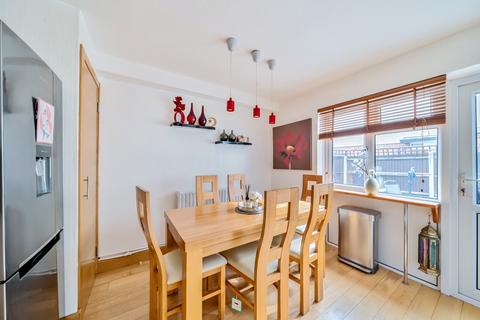 3 bedroom terraced house for sale, Robin Place, Watford WD25