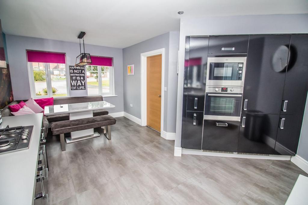 Elm Crescent, Birtley, Chester le Street 3 bed semidetached house for