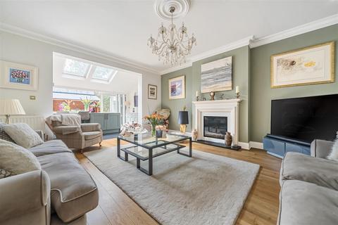 6 bedroom house for sale, Rothsay Gardens, Bedford