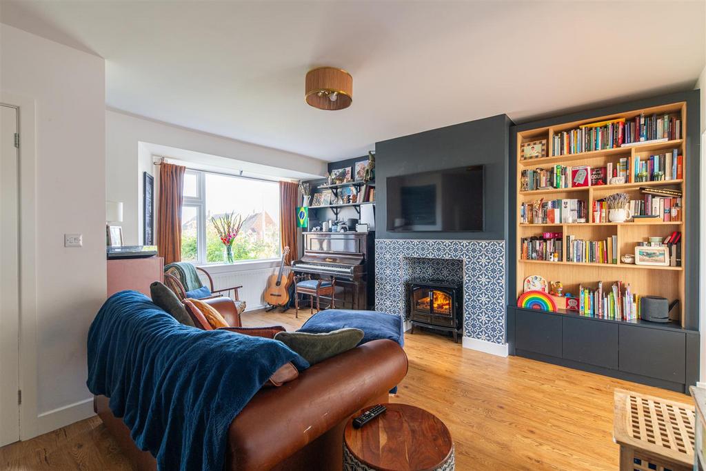 Caldwell Road, Gosforth, Newcastle... 4 bed semidetached house for