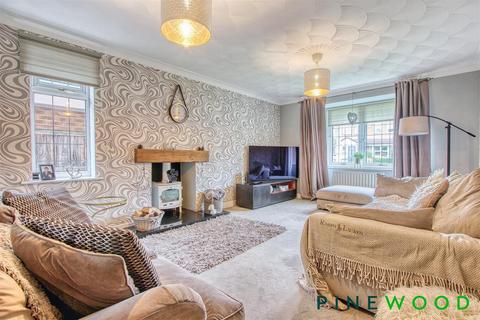 undefined, St. Giles Close, Chesterfield S40