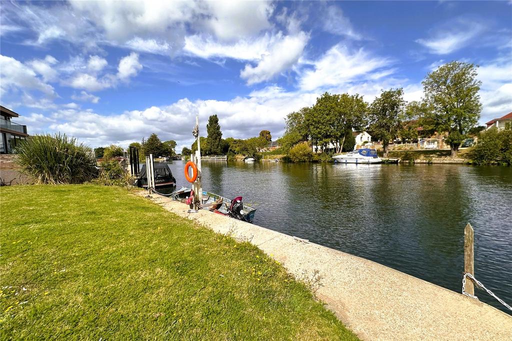 Mooring