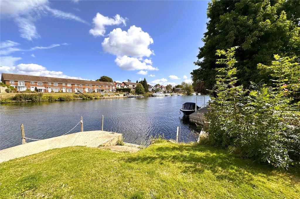 Mooring