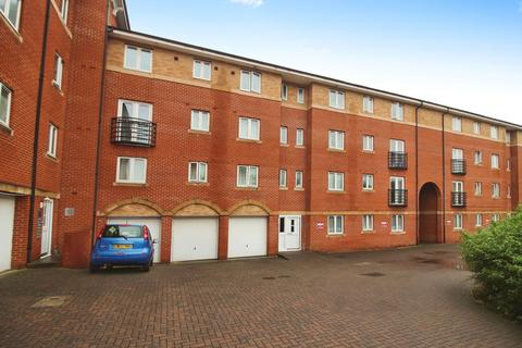 2 bedroom apartment to rent, Saltash Road, Swindon SN2