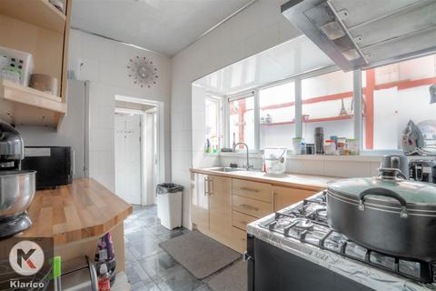 3 bedroom end of terrace house for sale, Reddings Lane, Birmingham B11