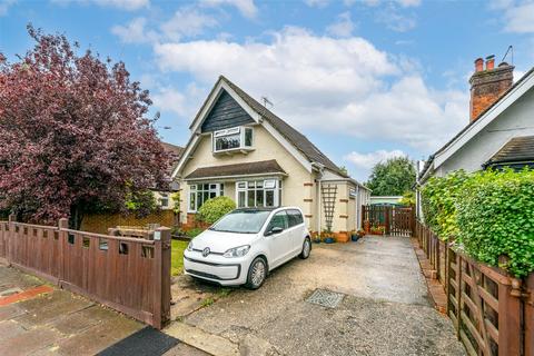 3 bedroom detached house for sale, Nutbourne Road, Worthing, West Sussex, BN14