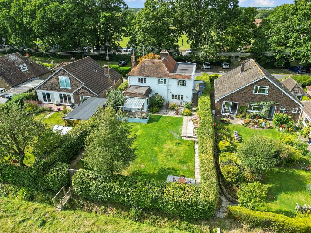 Eastern Road, Wivelsfield Green, RH17 4 bed detached house for sale £