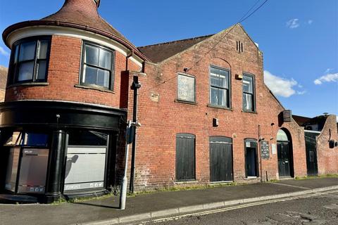 Property to rent, St Thomas Street, Scarborough