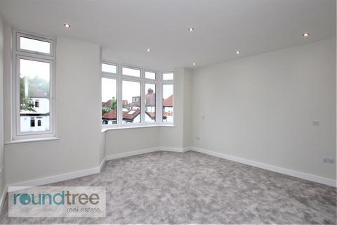 2 Southfields, London, NW4 4ND
