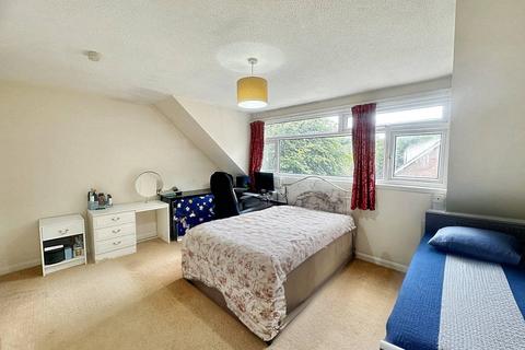 2 bedroom duplex for sale, Westfield Park, Pinner HA5