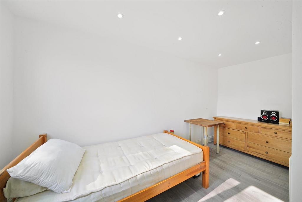16 A Elms Lane - bn UAB71rz FNvs Jz Inxi A.jpg