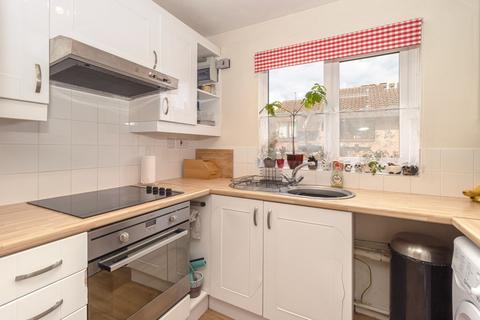 1 bedroom property for sale, Charrington Way, Broadbridge Heath, RH12