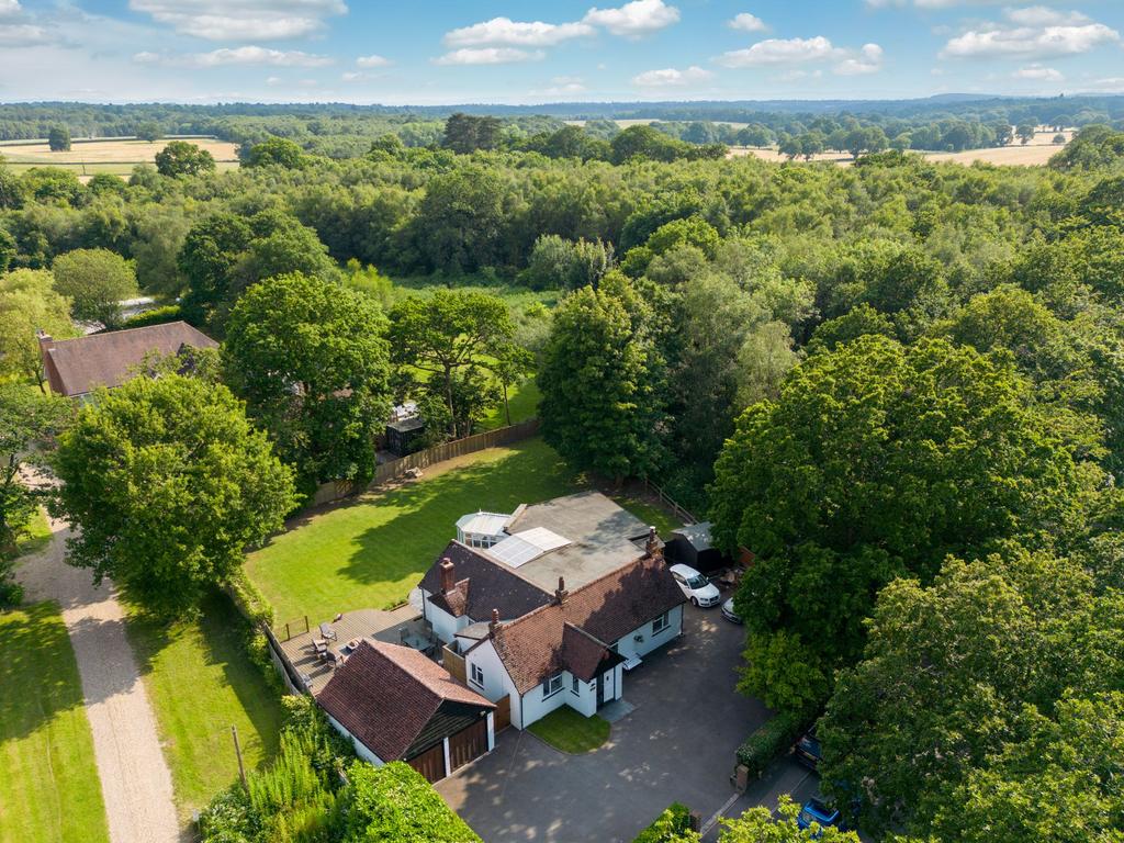 Horsham Road, Pease Pottage, RH11 4 bed detached house for sale £950,000