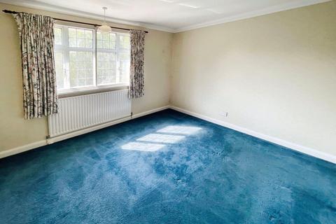 45 Worthing Road, Horsham, RH12 1TD