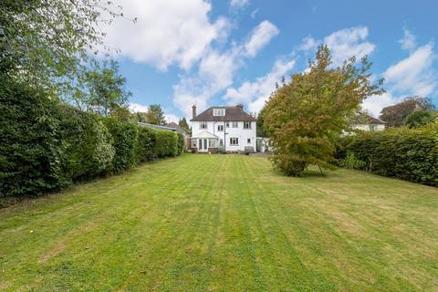 45 Worthing Road, Horsham, RH12 1TD