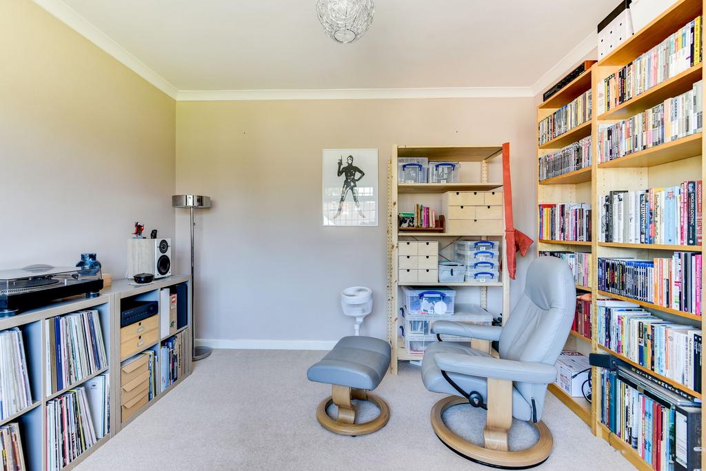 Bedroom Two/Study
