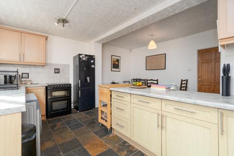 318 Bolton Road, Westhoughton, Bolton, BL5 3EJ