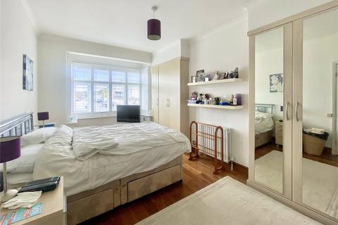 10 Leechcroft Avenue, Sidcup, DA15 8RS