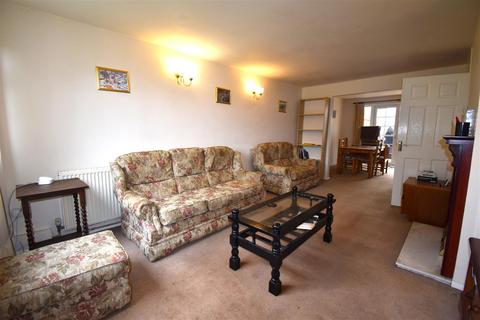 4 bedroom semi-detached house for sale, Walk House Close, Cranfield, Bedford