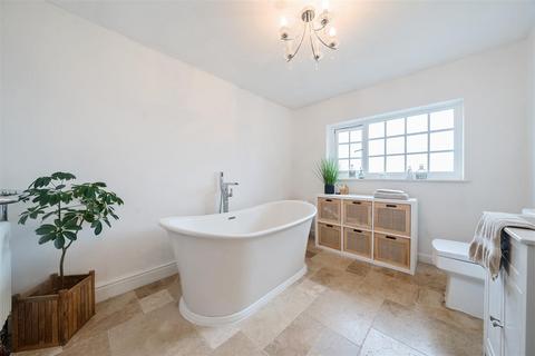 4 bedroom detached house for sale, Brecon Avenue, Portsmouth PO6