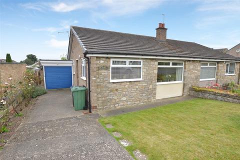 2 bedroom semi-detached bungalow for sale, Whitefields Drive, Richmond