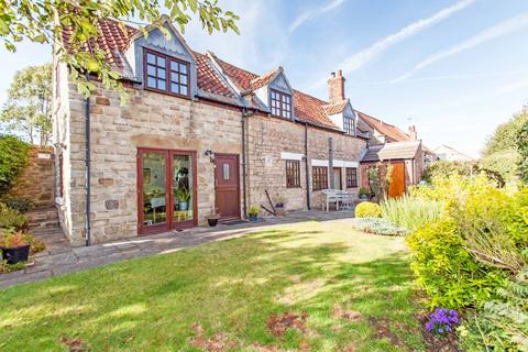 2 bedroom cottage for sale, Scarcliffe Lanes, Upper Langwith, NG20