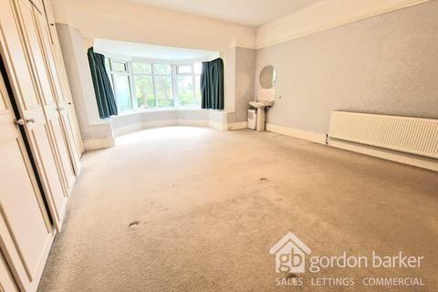 2 bedroom apartment for sale, Queens Park Avenue, Bournemouth BH8