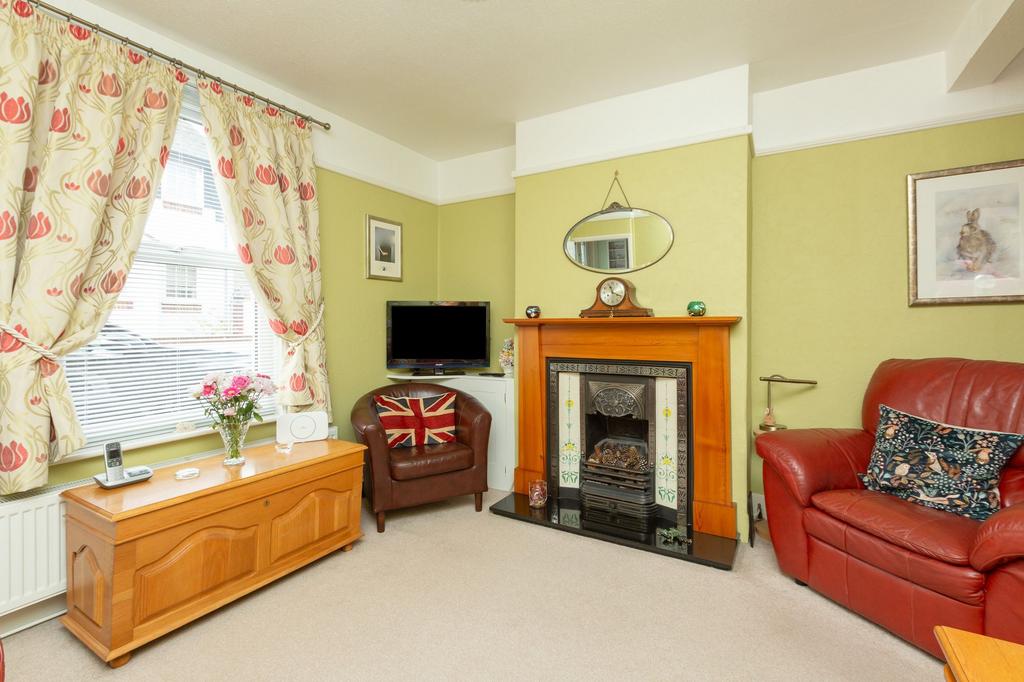 Mill Lane, Birchington, CT7 3 bed semidetached house for sale £360,000