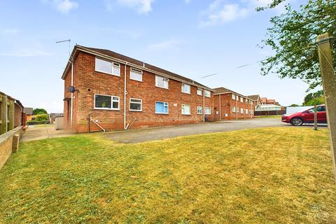 2 bedroom flat for sale, Warrendale, North Lincolnshire DN18