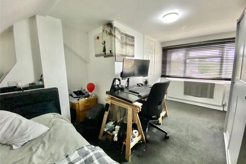 120 Fen Grove, Sidcup, DA15 8QQ