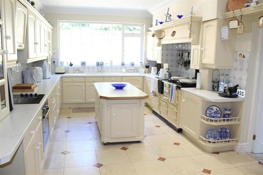 Kitchen and dining area