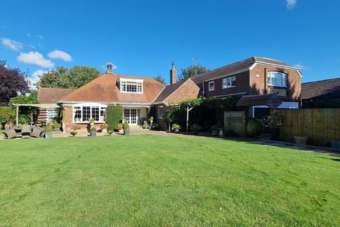 5 bedroom detached house for sale, Leconfield Road, Cherry Burton