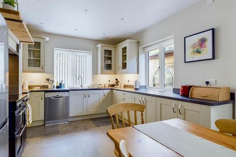 Ridgeway Beacon Road, Malvern, WR14 4EH