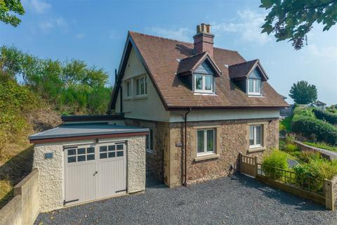 Ridgeway Beacon Road, Malvern, WR14 4EH
