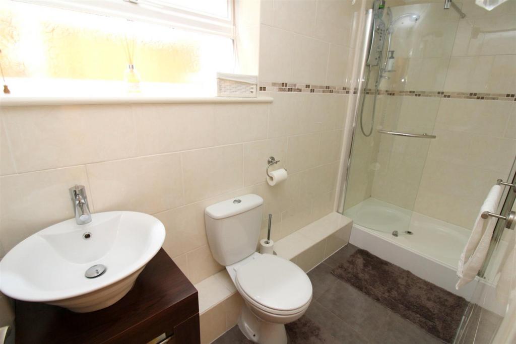 Shower room.jpg