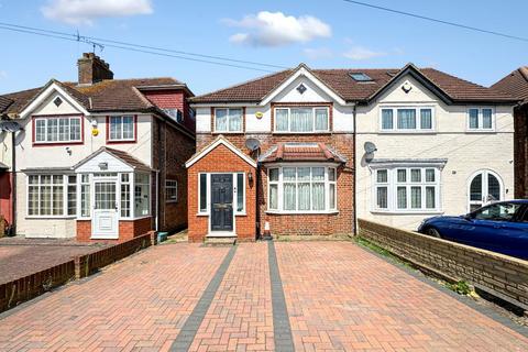 4 bedroom semi-detached house to rent, Hounslow TW5