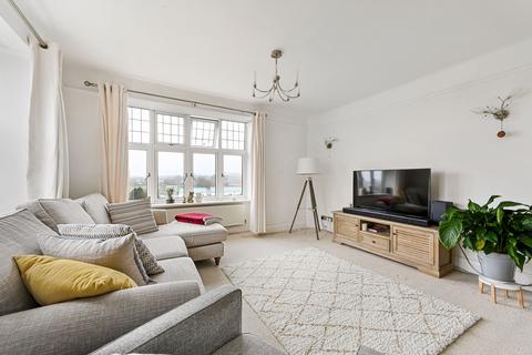 2 bedroom flat to rent, Portsmouth Road, Surbiton KT6