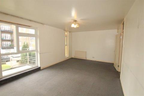 3 bedroom apartment for sale, Peters Lodge, Edgware HA8