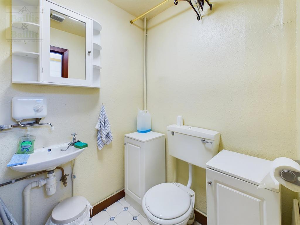 Wc 2