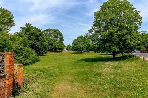 1 Queens Close, Esher, KT10 8NS