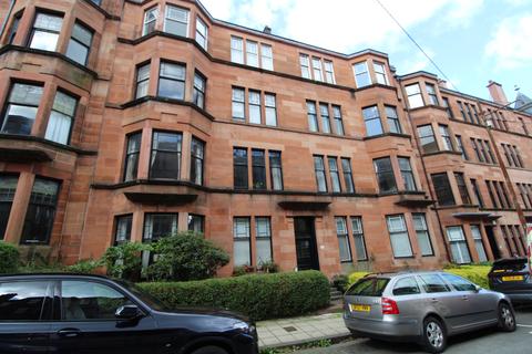 3 bedroom flat to rent, Kersland Street, Glasgow G12