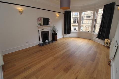 3 bedroom flat to rent, Kersland Street, Glasgow G12